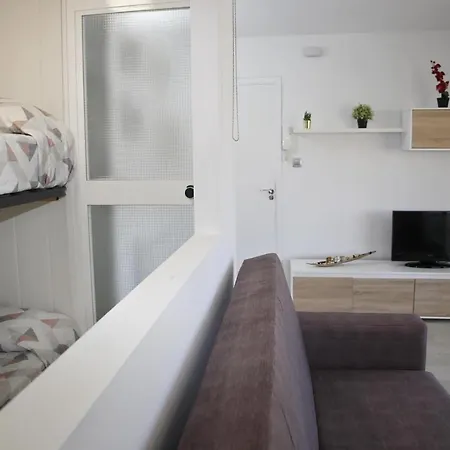 At057 Estudio Con Aparcamiento A Pocos Metros De La Playa La Paella Apartment